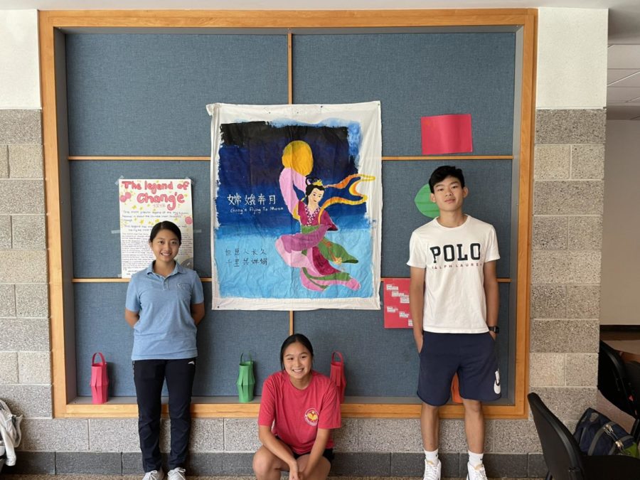 Chinese Clun Leadership Team celebrates the Mid-Autumn Festival in Greeley Academic Commons.
Zirui (Remey) Song - left, Phoebe Hawthorne - middle, Jiachen (Jayden) Cao - right